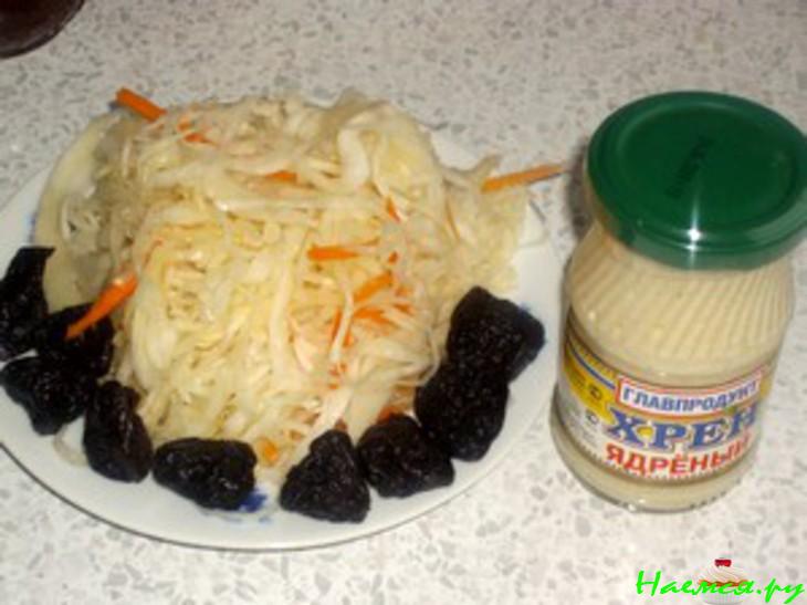 Постный борщ с черносливом