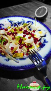 Салат из сельдерея с гранатом