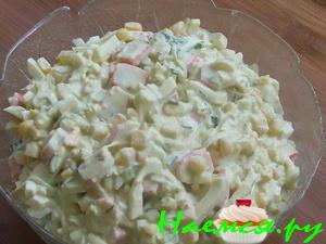 Салат с крабовыми палочками Салат с крабовыми палочками