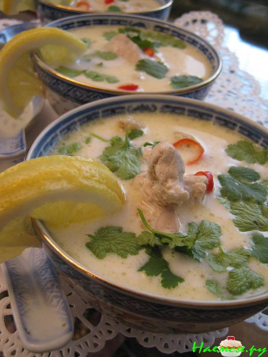 Суп куриный на кокосовом молоке
