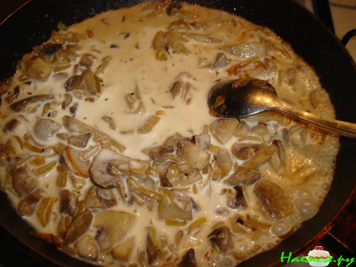 Макароны с грибами со сливками