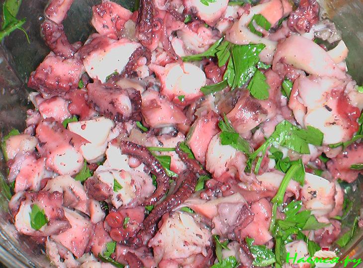 Маринованные осьминоги Маринованные осьминоги