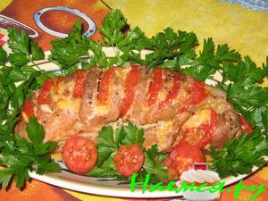 Свинина "Гармошка" с сыром, помидором и чесноком