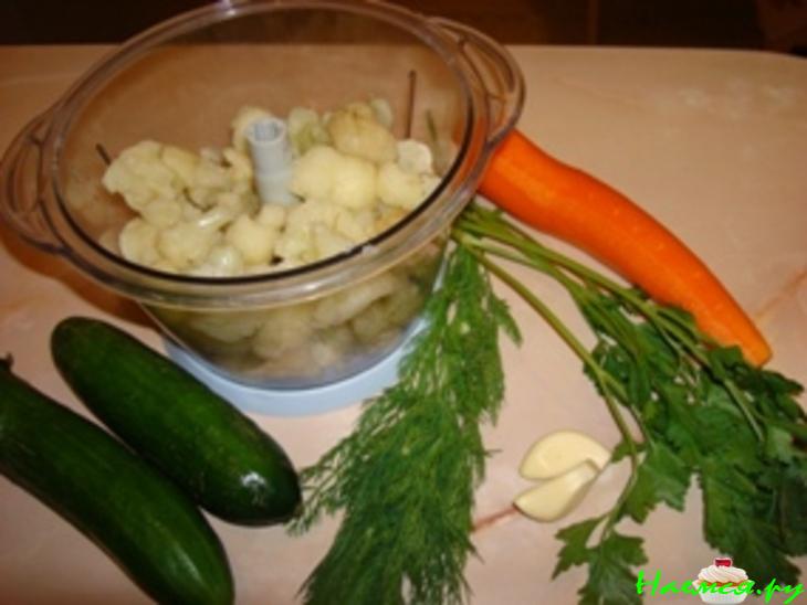 Салат с овощным соусом "Нежность"