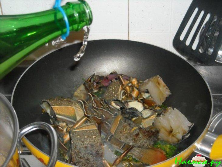 Linguine con aragosta. Омар с пастой в томатном соусе 