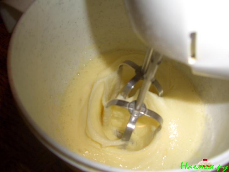 Пирог их овсяных хлопьев с яблочным пюре