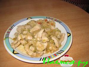 Филе курицы с луком-пореем