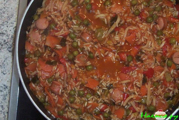 Овощи с рисом и паприкой Овощи с рисом и паприкой