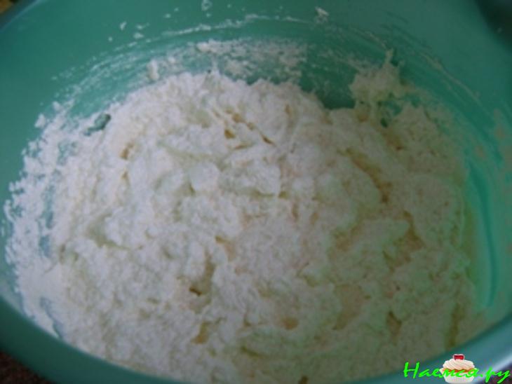 Песочный пирог с клубникой