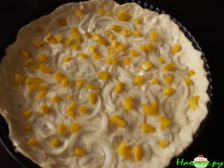 Пицца с креветочным соусом на основе бешамель