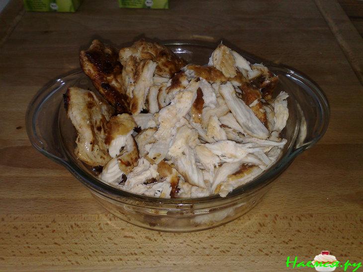 Салат из авокадо с кресс-песто