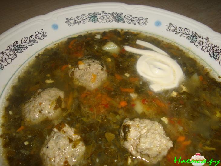 Суп с щавелем и свиными галочками