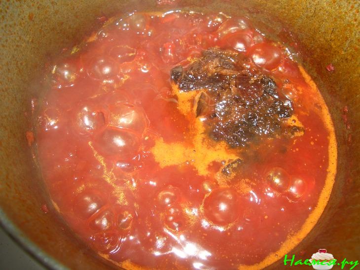 Густой вегетарианский борщ с черносливом