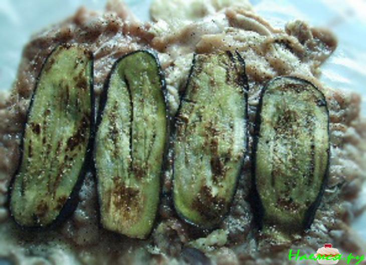 Рулет куриный с баклажаном