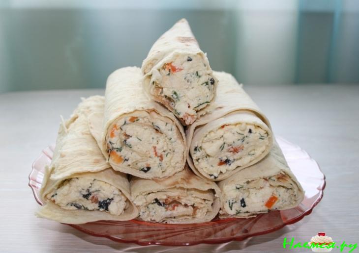 Лаваш с адыгейским сыром