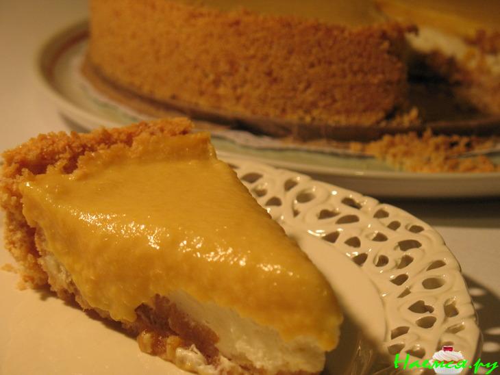 Чизкейк с абрикосами и шоколадно-абрикосовым ганашем