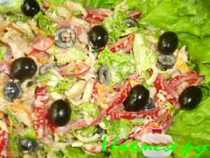 Салат по-мексикански с маслинами