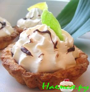 Песочные корзиночки с кремом Песочные корзиночки с кремом