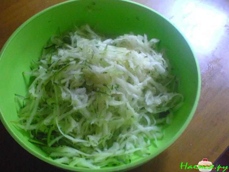 Несладкий кабачковый пирог