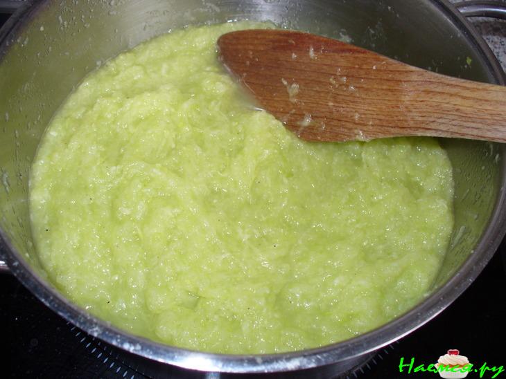 Кабачковая икра с чесноком