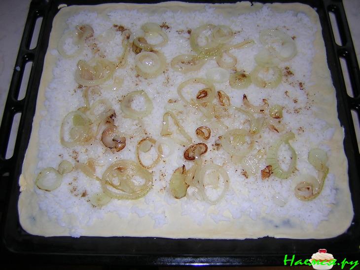 Слоеный пирог с семгой