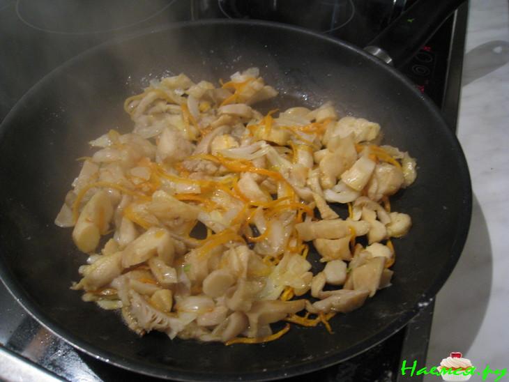 Спагетти и брокколи и грибами