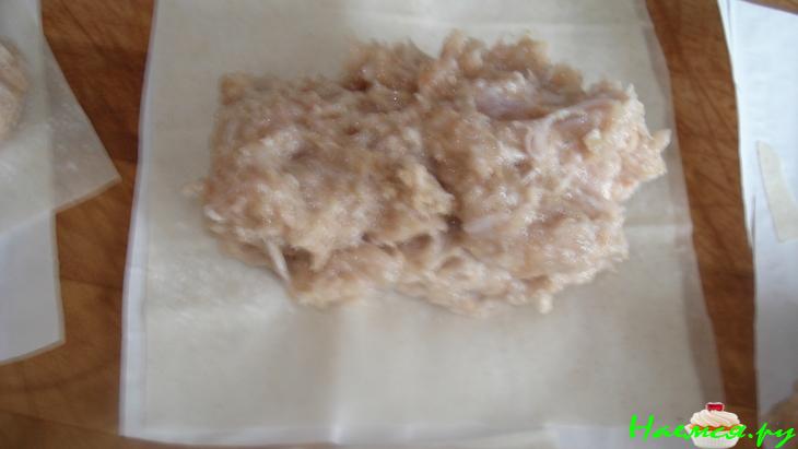 Рыбные котлетки со свежим салом