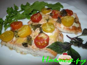 Печеная сёмга с черри и базиликом