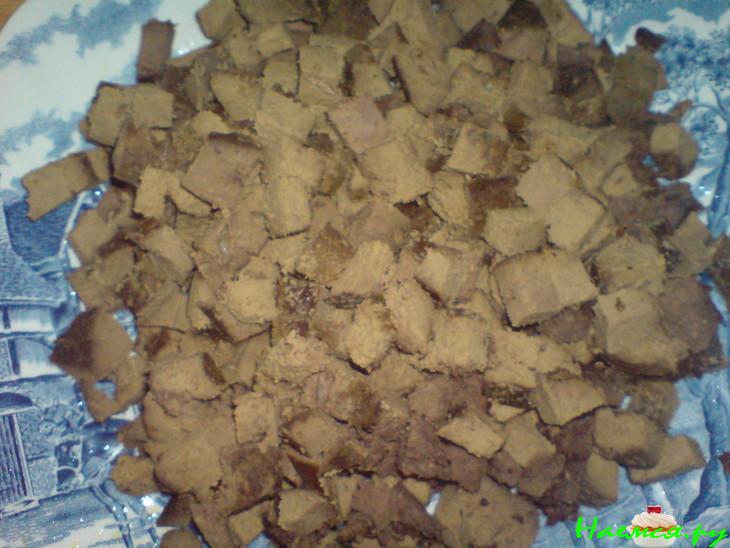 Салат из печени с маринованными грибами