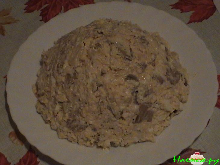 Салат куриный с ананасами