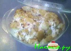 Картофель запеченный с рикоттой и луком