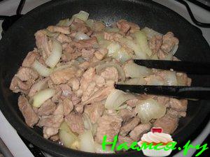 Свинина с луком
