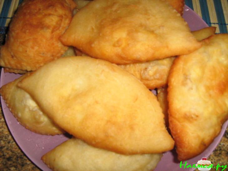 Пирожки с яичком и капустой