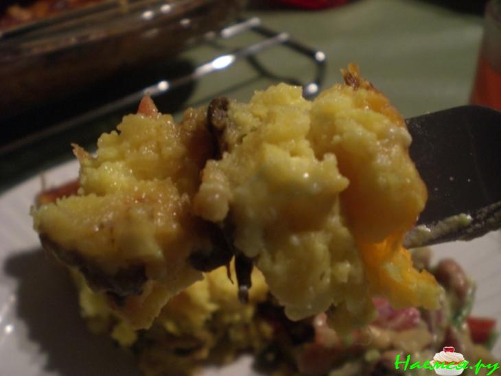 Сырно-рыбно-грибная запеканка