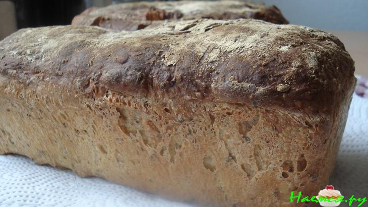 Золотистый хлебушек с семенами льна и овсяными хлопьями