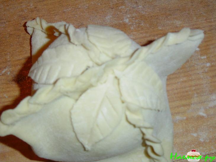 Яблочки с корицей, запеченные в слоеном тесте