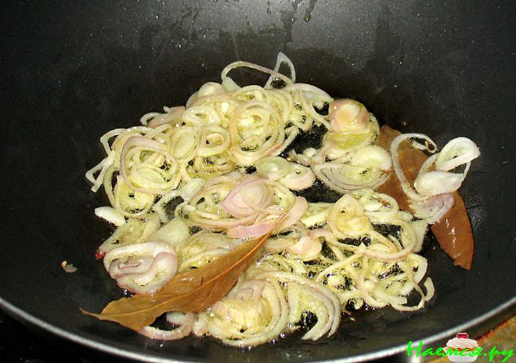 Креветки на картофельном креме с песто (Gamberoni su crema di patate e pesto)