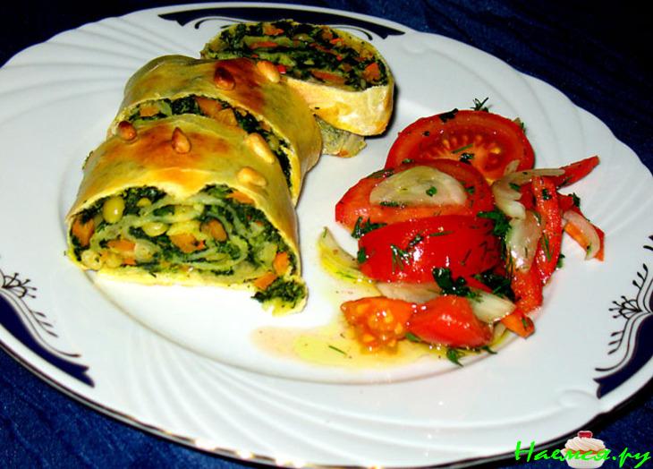 Рулет с хоккаидо-тыквой и шпинатом