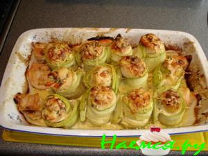 Куриные рулетики в сюртучках Куриные рулетики в сюртучках