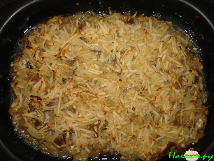 Мяско под яблочной шубой