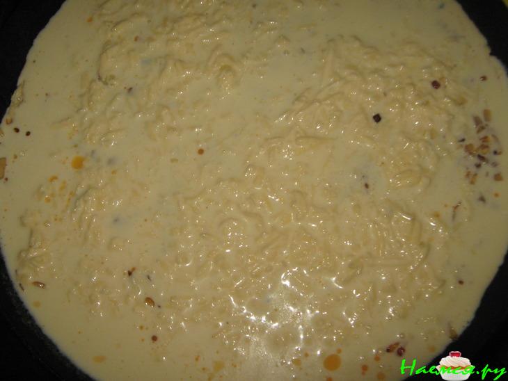 Луковый пирог со сметанно-сырной заливкой Луковый пирог со сметанно-сырной заливкой