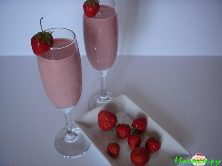 Коктейль клубничный Коктейль клубничный