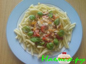 Макароны в сырно-овощном соусе Макароны в сырно-овощном соусе