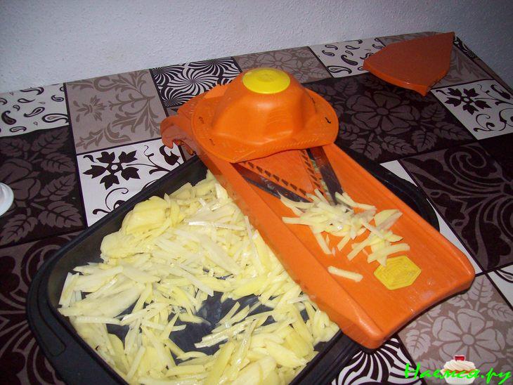 Мясо под шубой с картошкой Мясо под шубой с картошкой