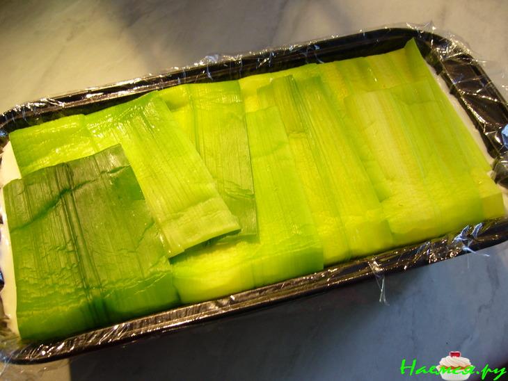 Террин из творожного сыра с горгонзолой и оливками