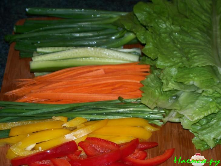 Летние роллы с креветками 