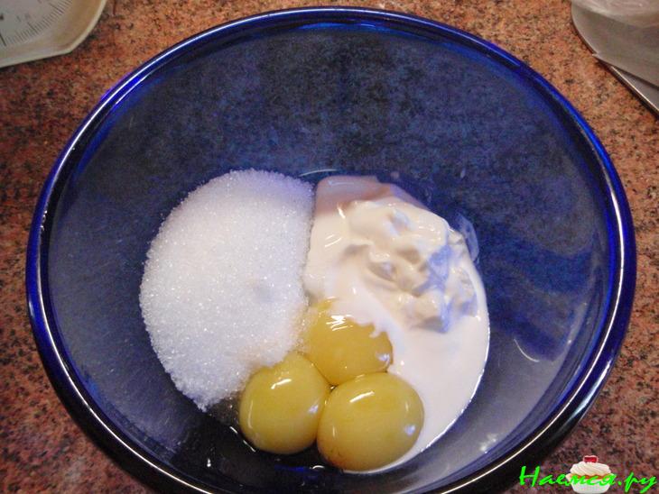 Яблочный пирог с кремом