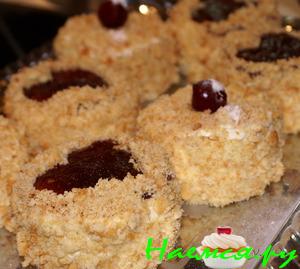 Пирожные со сливочно-творожным кремом