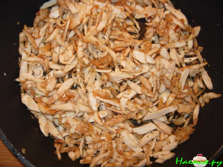 Салат куриный с яйцами