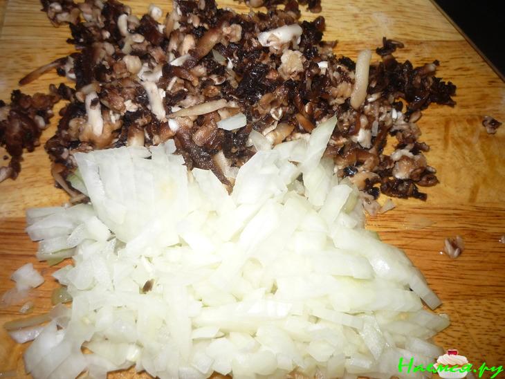 Яйца фаршированные с грибами